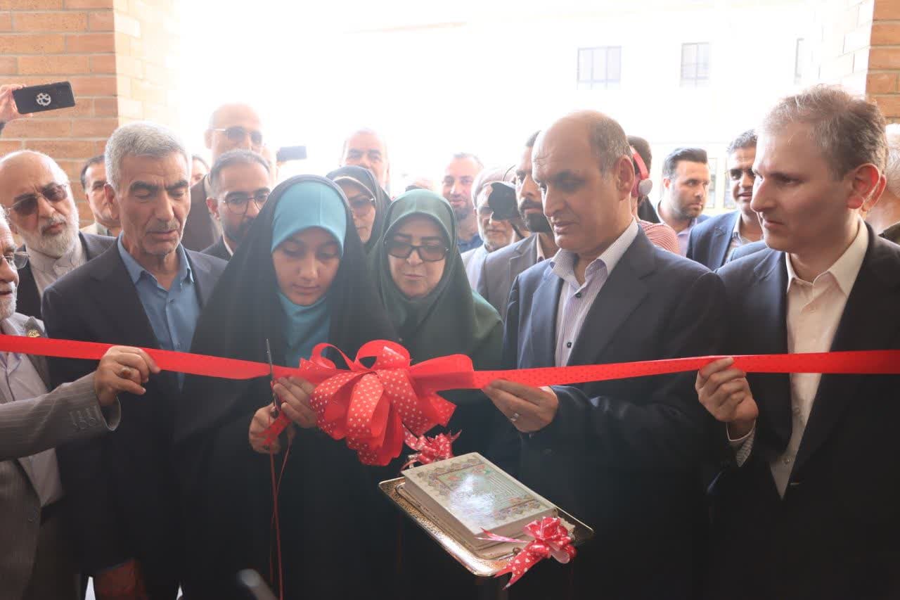افتتاح یک مدرسه خیّرساز در مسکن مهر رشت با حضور سخنگوی دولت و استاندار گیلان