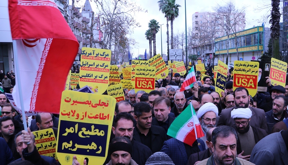 تظاهرات ضد آمریکایی مردم رشت در محکومیت به شهادت رساندن سردار حاج قاسم سلیمانی