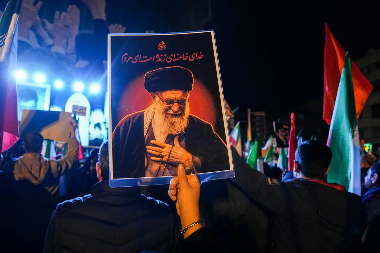 خبرنگاران، راویان حماسه حضور هستند