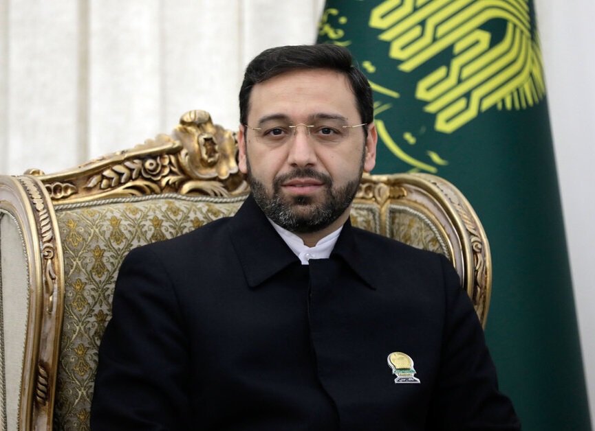 وقتی شهادت در لباس خدمت بر تن می‌نشیند/ میز خدمتش پایین پای امام رضا(ع) بود