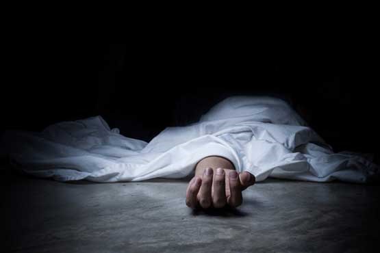 جسد دانش آموز دختر شفتی برای بررسی علت فوت در مراسم صبحگاه به پزشکی قانونی منتقل شد