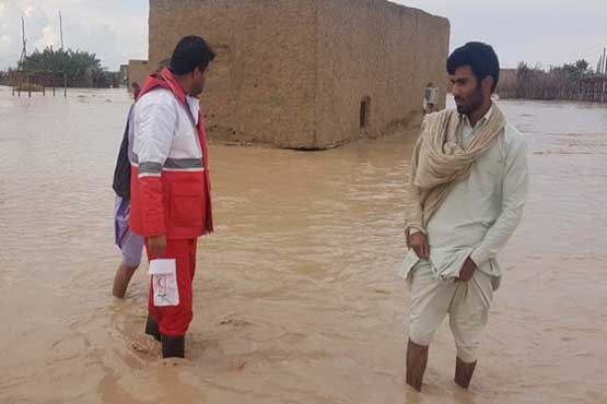 جمع‌آوری کمک‌های نقدی و غیرنقدی خیرین، سازمان های و مردم استان گیلان به سیل زدگان سیستان و بلوچستان توسط هلال احمر گیلان