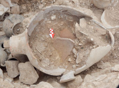 کشف شواهد جدید در پژوهش های باستان شناختی گورستان باستانی املش