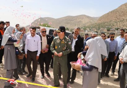 زیرساخت‌های ورزشی شهرستان خفر از محل اعتبارات ارتش جمهوری اسلامی ساخته می شود/گلباران فرمانده گیلانی در شیراز