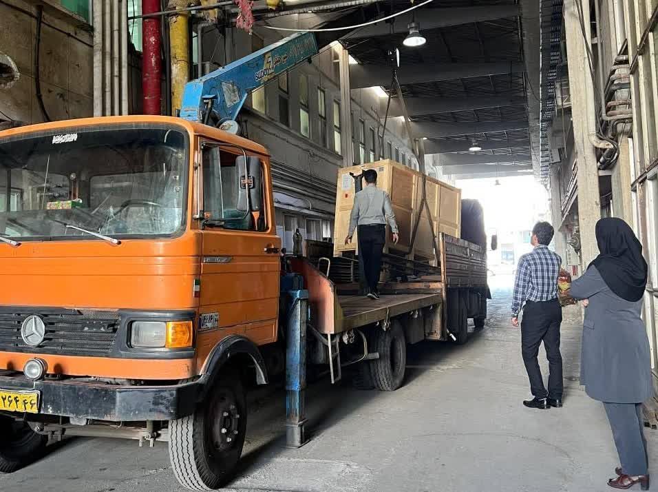 تحویل دستگاه ورک استیشن در راستای ارائه هرچه بهتر خدمات ناباروری به مرکز آموزشی و درمانی الزهرا (س)