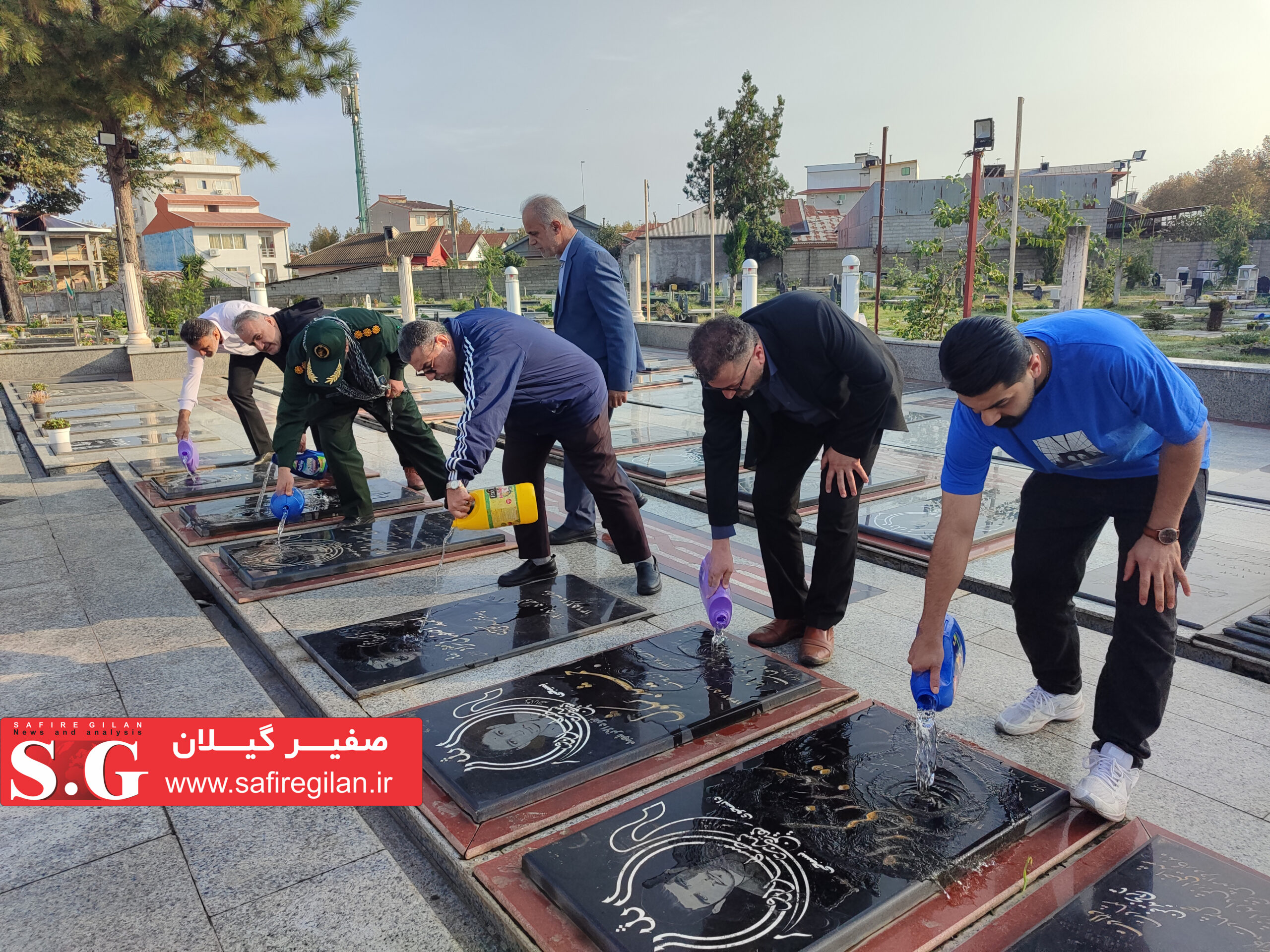 گزارش تصویری برگزاری مراسم زیارت عاشورا ،غبار روبی مزار شهدا و اهدای خون توسط ورزشکاران فومنی