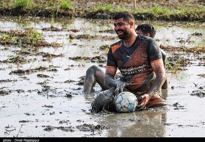 «فوتچِل» ظرفیت بومی برای نشاط اجتماعی؛ بازی گِلی که جهانی شد