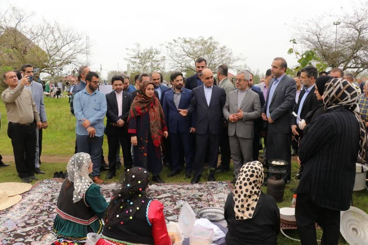 جشنواره کندوج؛نکوداشت زنان روستایی در انزلی