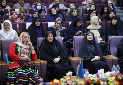 مادر؛اساسی‌ترین رکن شکل‌گیری جامعه‌ای پویا و اخلاق‌مدار