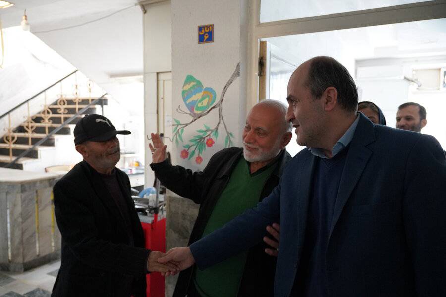 تجلیل مدیرکل بهزیستی گیلان از جانبازان سرافراز مقیم آسایشگاه معلولین و سالمندان در رشت