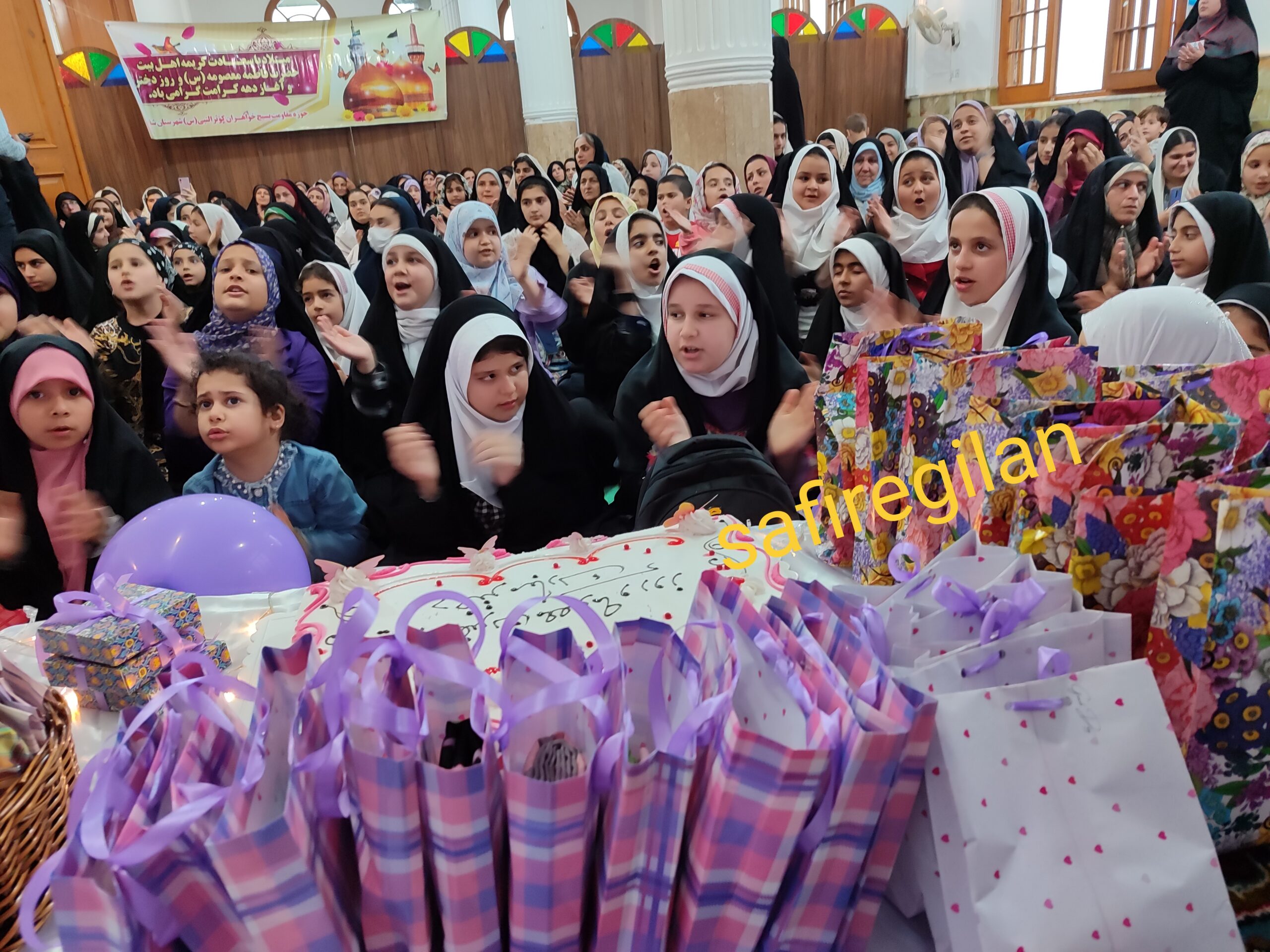گزارش تصویری جشن بزرگ روز دختران به مناسبت خجسته میلاد حضرت فاطمه معصومه(س) در امامزاده ابراهیم (ع) شفت