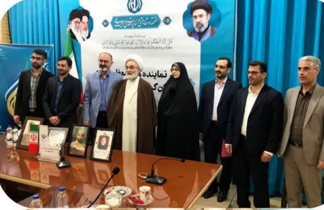 تمام دانش و دستاوردهای زندگی بشر نشأت‌گرفته از تلاش‌های معلمان است