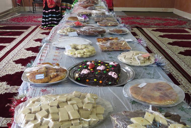 جشنواره شیرینی های سنتی و خانگی در مدرسه خدیجه کبری(س) ماکلوان برگزار شد