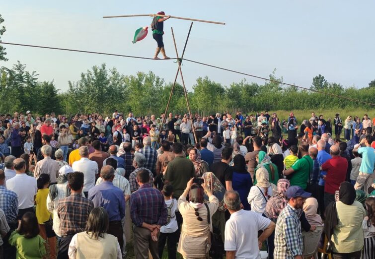 هشتمین جشنواره گل محمدی و گلاب گیری در گیلده شهرستان شفت برگزار شد+گزارش تصویری