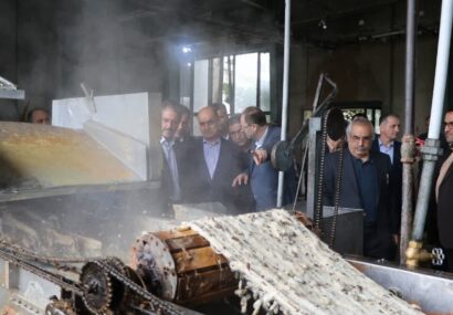 توسعه صنایع استراتژیک نقش مهمی در ایجاد اشتغال پایدار و ارتقای سطح مهارت نیروی کار دارد توسعه صنایع استراتژیک نقش مهمی در ایجاد اشتغال پایدار و ارتقای سطح مهارت نیروی کار دارد