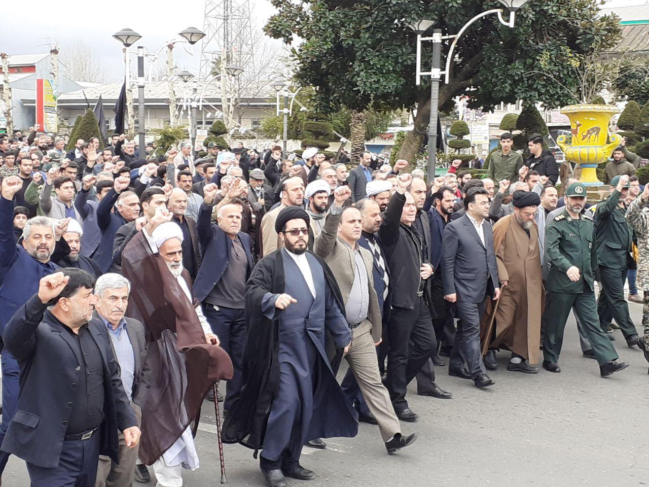 راهپیمایی خشم انقلابی مردم فومن در محکومیت شهادت سردار «سلیمانی»