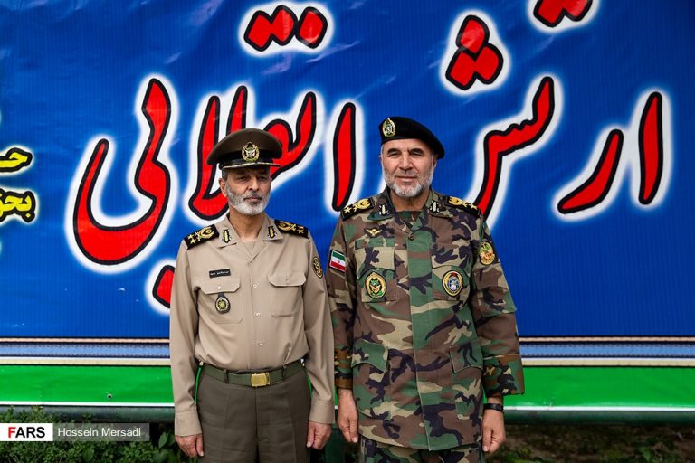 ایفای نقش بی بدیل ارتش جمهوری اسلامی ایران در طول ۴۰ سال  با پشتوانه عمیق معنوی ،روحیه جهادی و انقلابی ستودنی است